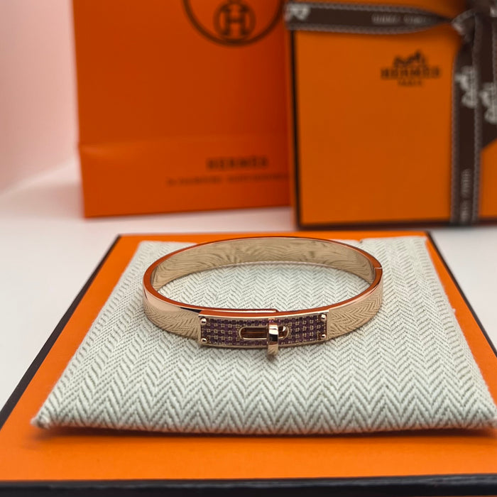 Name: Hermès Kelly Bracelet – Purple Pavé
Color: Rose Gold Purple