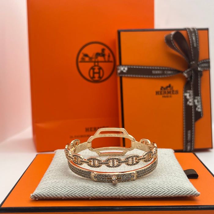 Hermès Chaine d’Ancre-style Bracelets
Color:silver/rose gold/gold