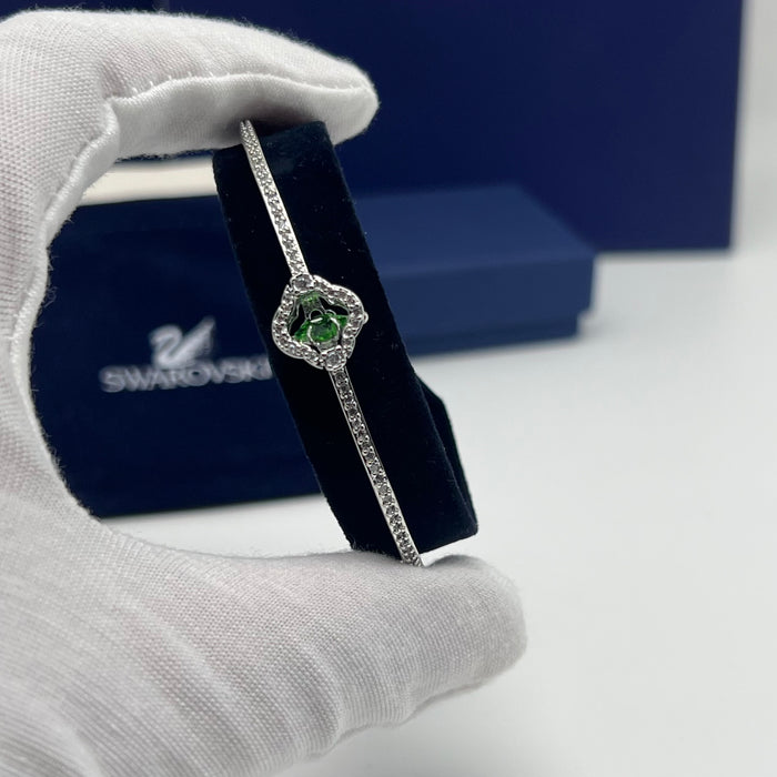 Swarovski Idyllia Clover Bracelet (Mixed Cuts, Clover)
 Color: Silver and Green (featuring emerald-green and clear crystals)