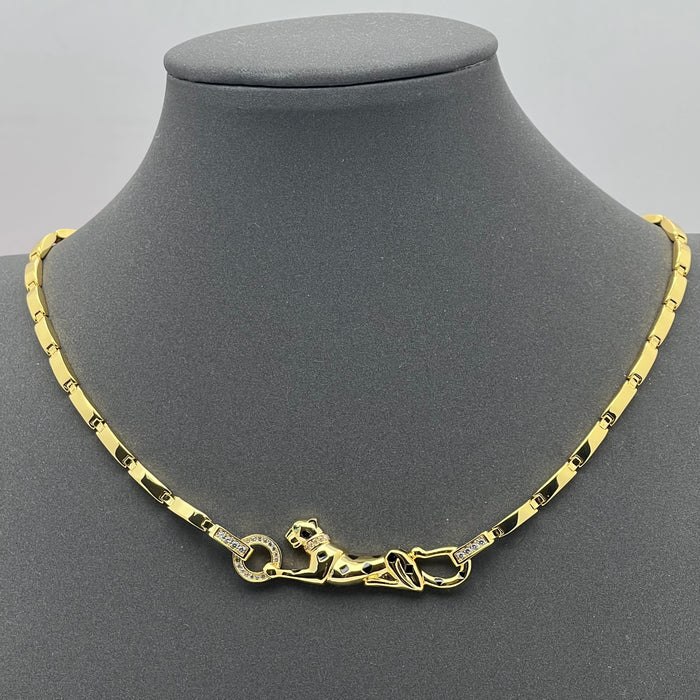 Panthère de Cartier Necklace (Inspired)  
 Color: Gold /rose gold/silver