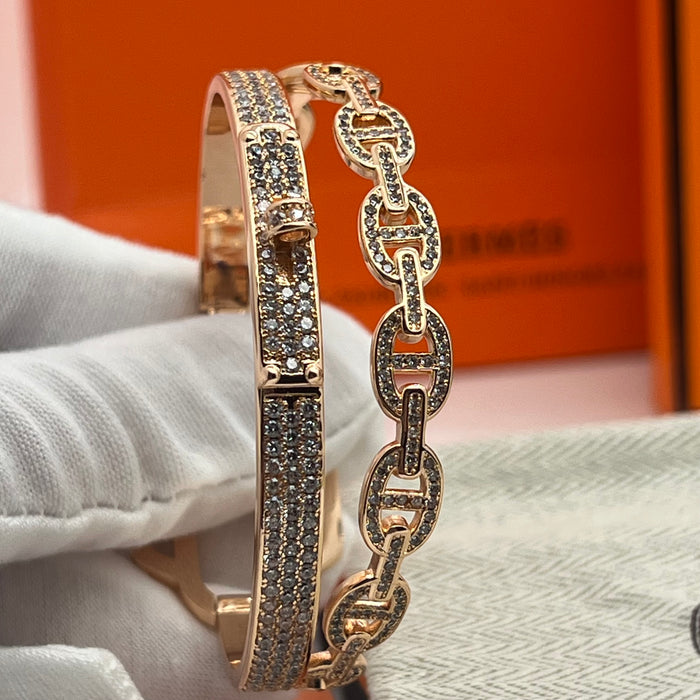 Hermès Chaine d’Ancre-style Bracelets
Color:silver/rose gold/gold