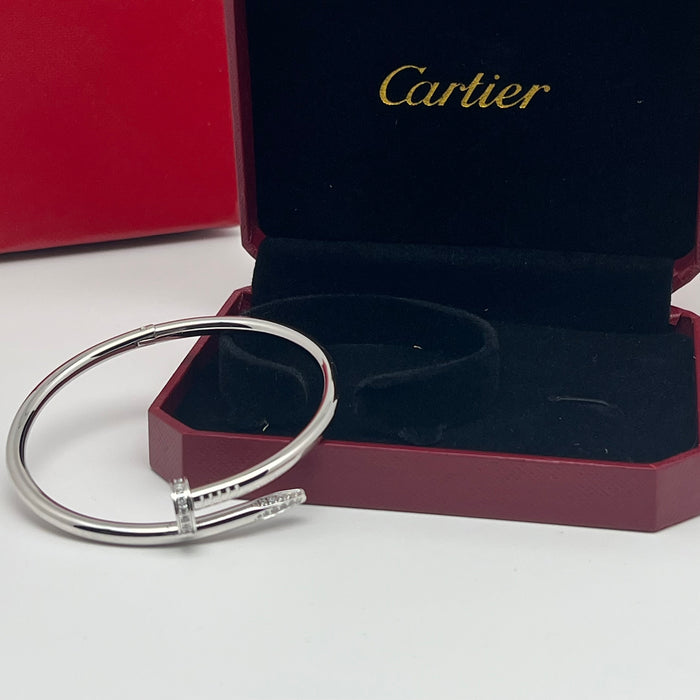 Juste un Clou Double-Tour Bangle  
 Color: Gold/silver/rose gold