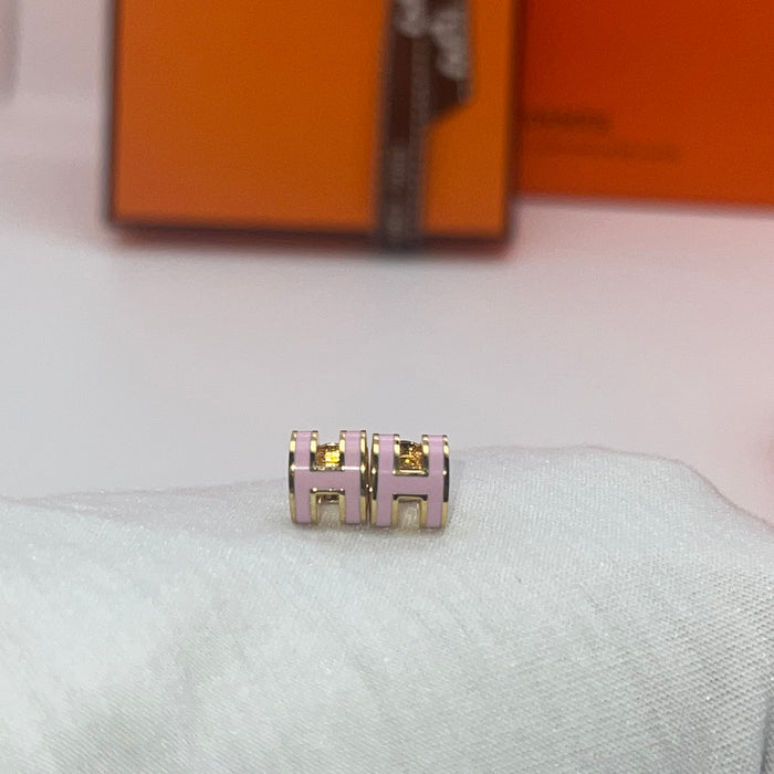 Name: Hermès Farandole Earrings / Chaîne d'Ancre Drop Earrings  
 Color: white/burgundy/black/orange nude pink/greige (gold tone)