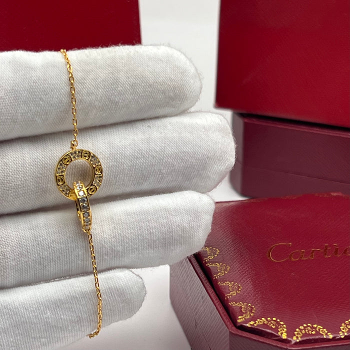 Interlocking Double Ring Bracelet
Color: Gold / Clear Crystal
