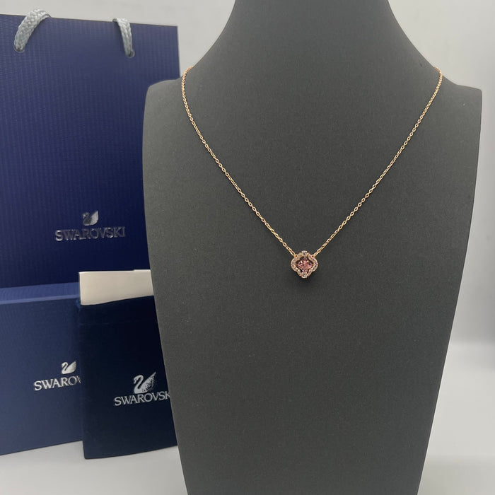 Swarovski Sparkling Dance / Latisha Pendant (Clover Motif)  
 Color: Rose Gold, Pink, and Clear