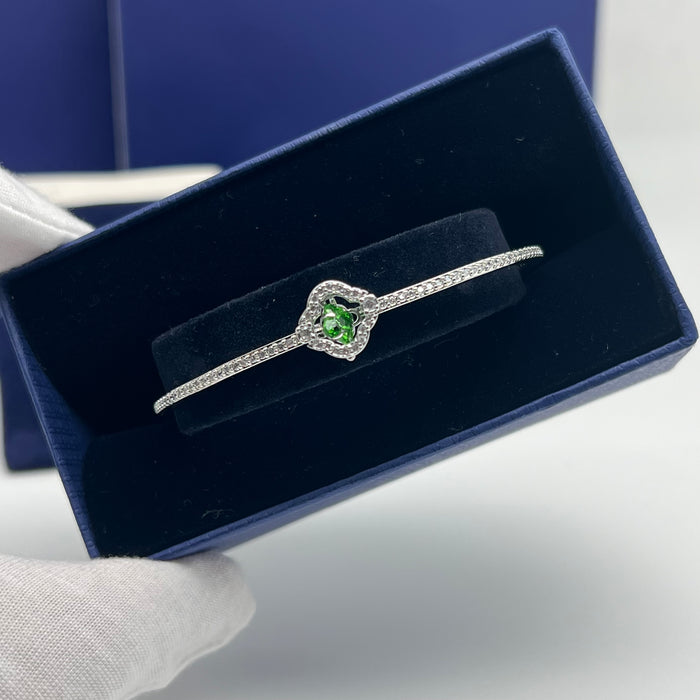 Swarovski Idyllia Clover Bracelet (Mixed Cuts, Clover)
 Color: Silver and Green (featuring emerald-green and clear crystals)