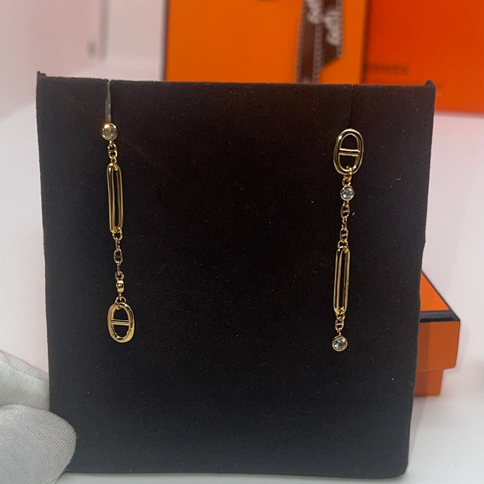 Hermès Farandole Asymmetrical Earrings / Chaîne d'Ancre Long Drop Earrings  
 Color: Gold