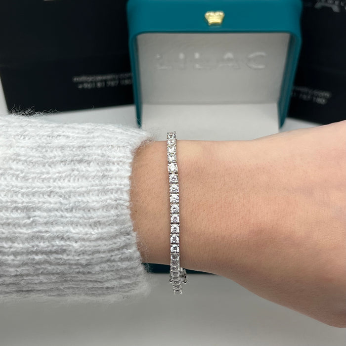 Classic Princess-Cut Tennis Bracelet – Gold Edition – 18cm