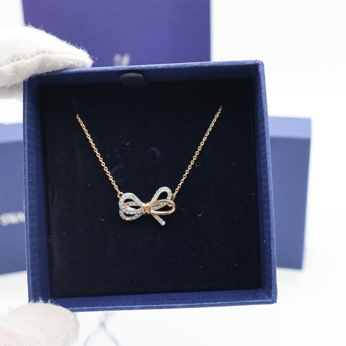 Swarovski Sparkling Bow Pendant Necklace – Rose Gold & Crystal