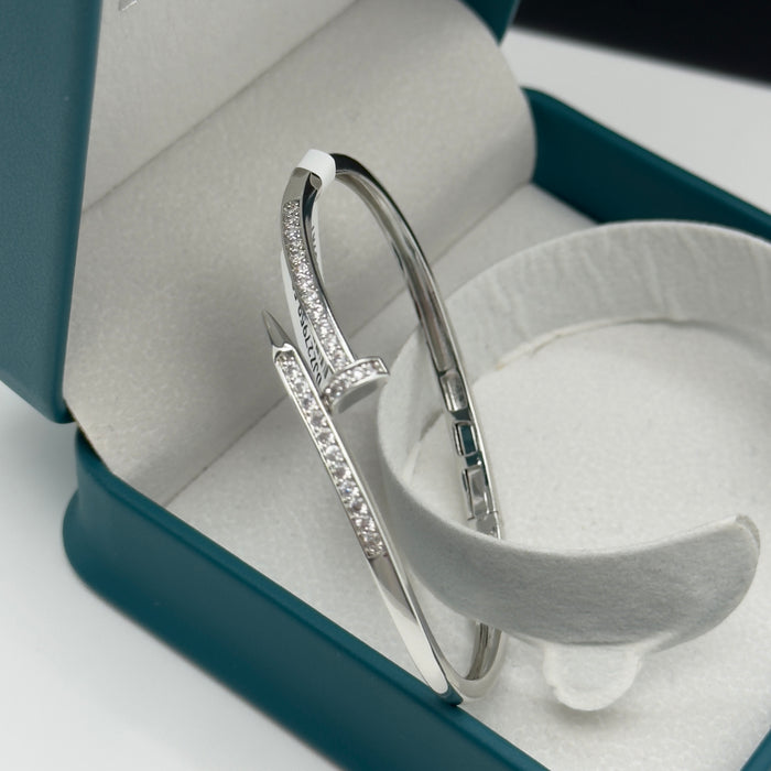 Women Premium Fashion Bracelet