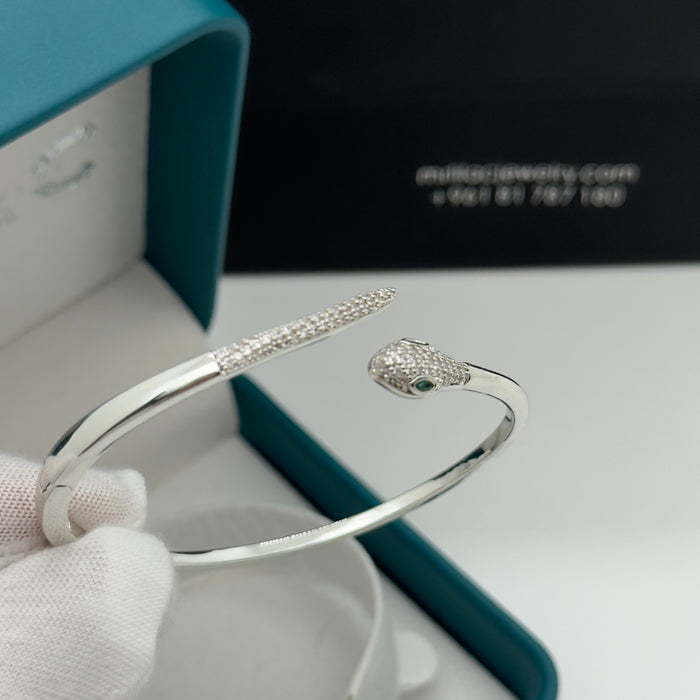 Women Premium Fashion Bracelet