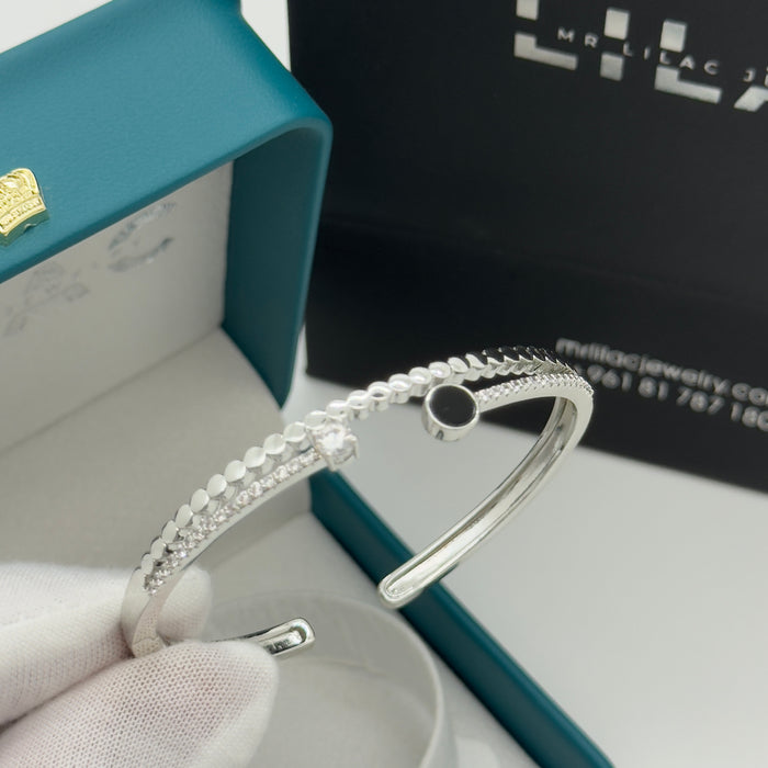 Women Premium Fashion Bracelet