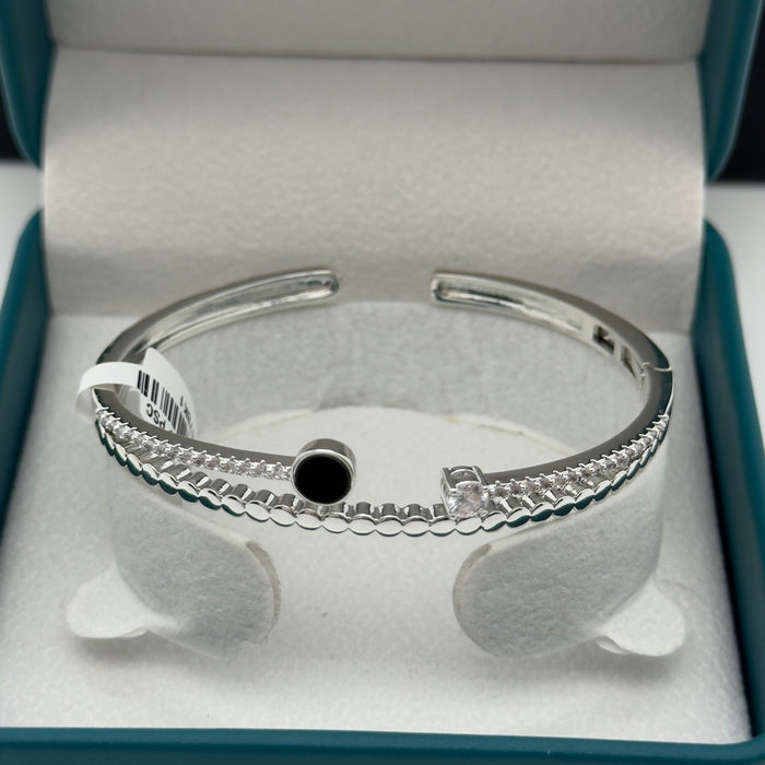 Women Premium Fashion Bracelet