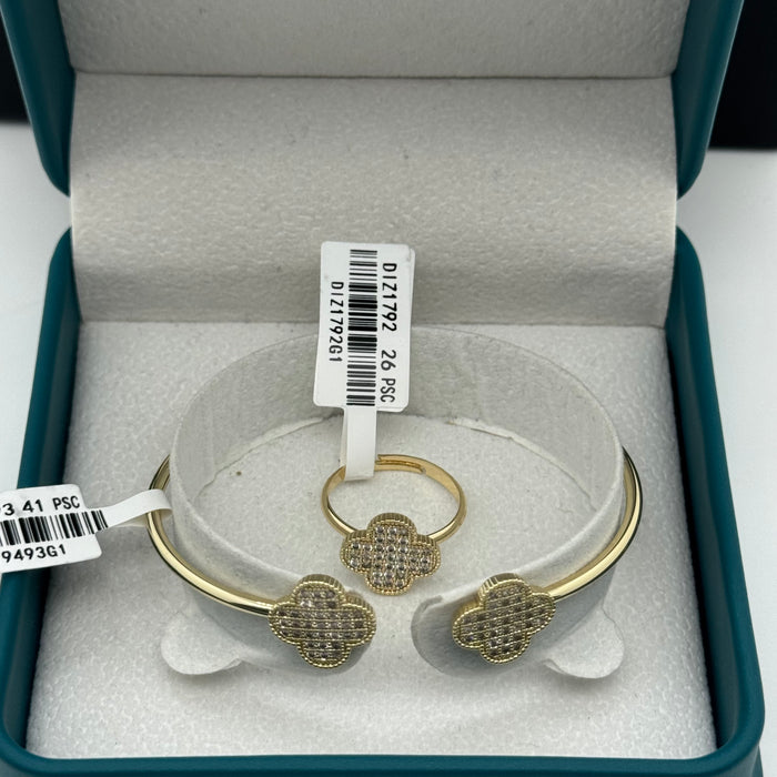 Women Premium Fashion Bracelet
