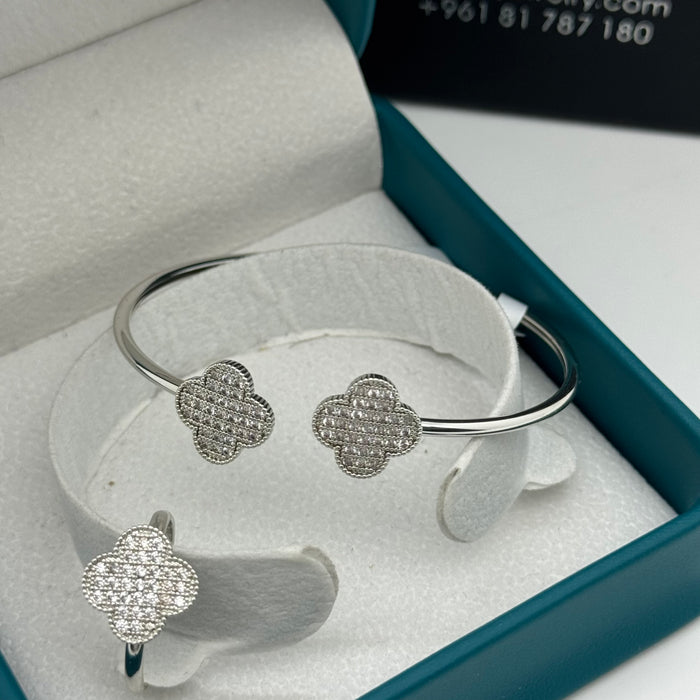 Women Premium Fashion Bracelet