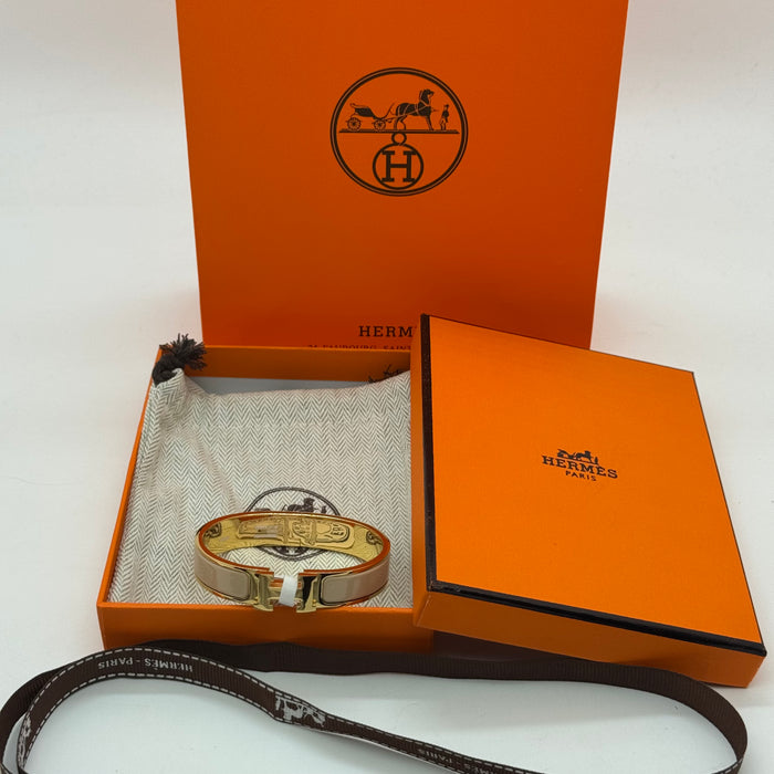 Hermès Clic H Bracelet – Enamel with Gold Tone