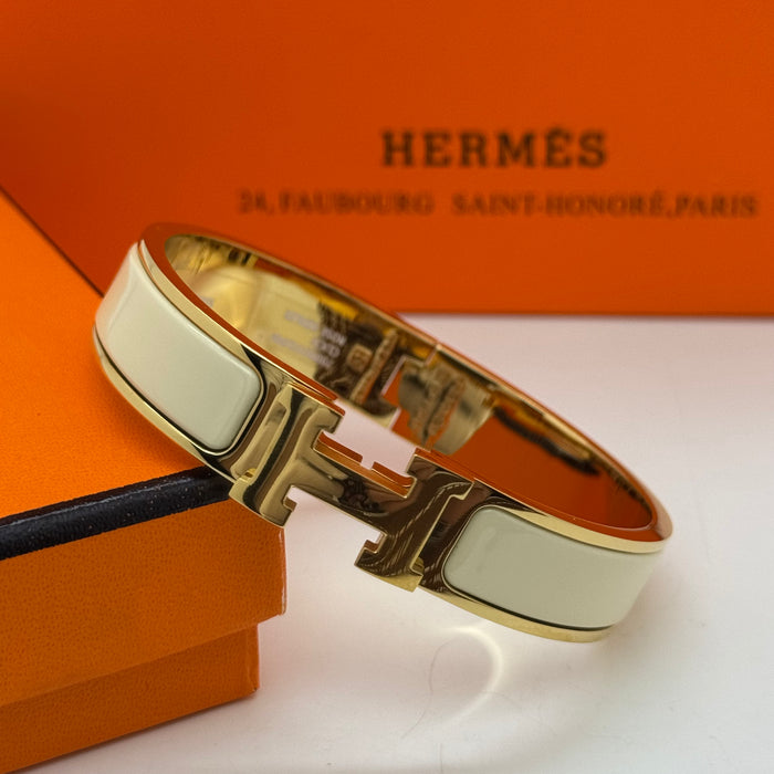 Hermès Clic H Bracelet – Enamel with Gold Tone
