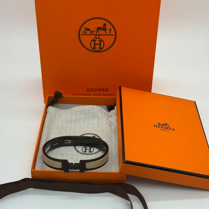 Hermès Clic H Matte Enamel Men's Bracelet – Silver & Matte