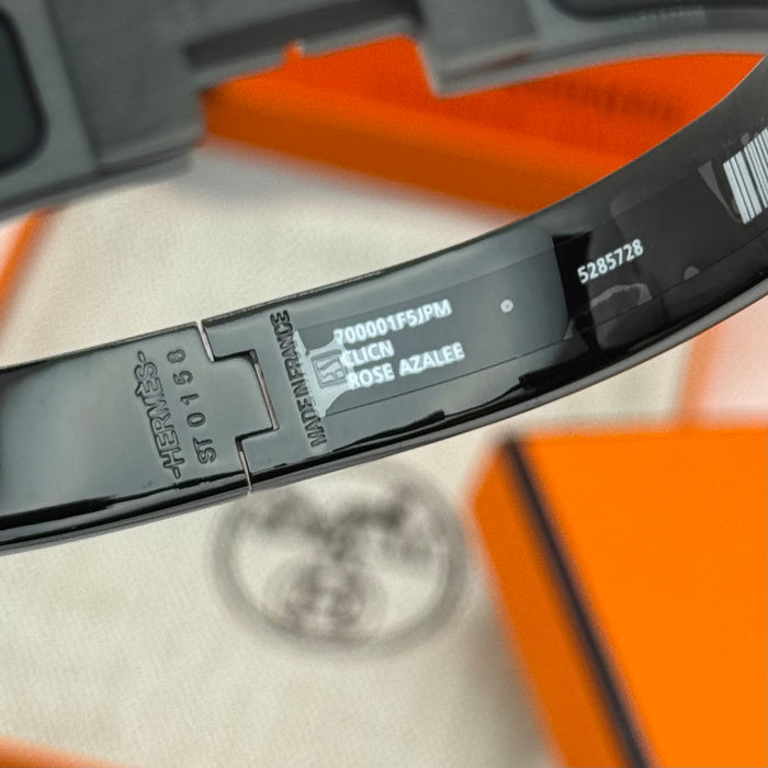 Hermès Clic H Matte Enamel Men's Bracelet – Silver & Matte