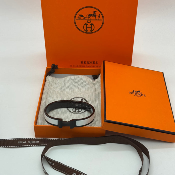 Hermès Clic H Matte Enamel Men's Bracelet – Silver & Matte