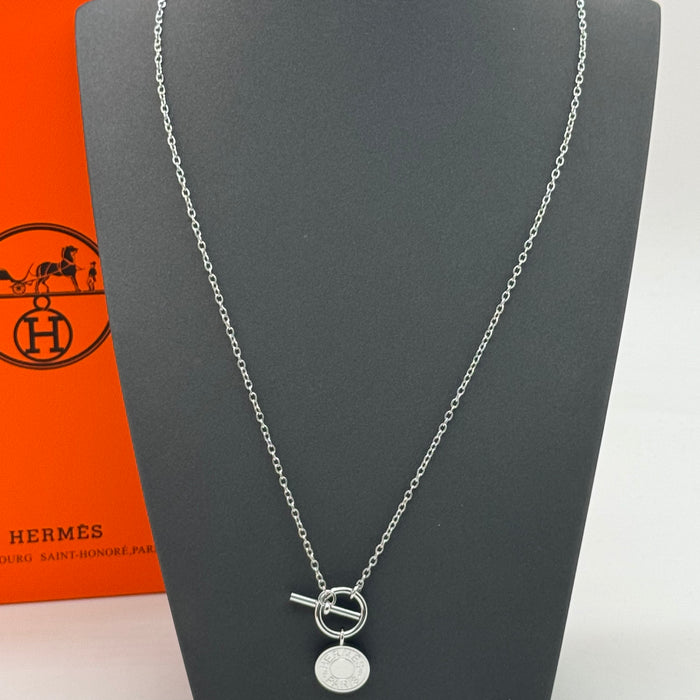 Hermès Chaine d’Ancre Circle Pendant Necklace in Silver